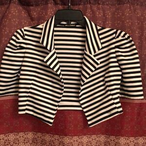 Wearever Overtop blouse shirt black white